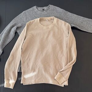 Uniqlo Gray and Cream Men's Shirts